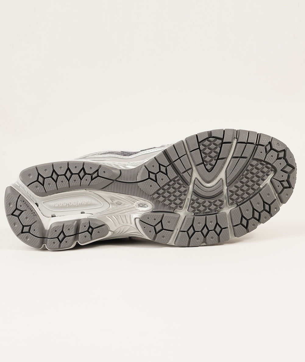 
                  
                    NEW BALANCE NEW BALANCE 1906
                  
                