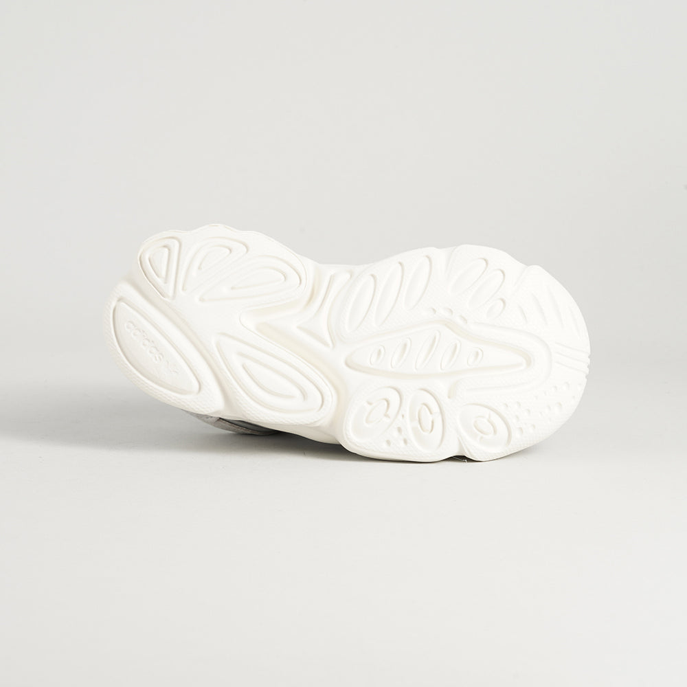 
                  
                    ADIDAS OZWEEGO
                  
                