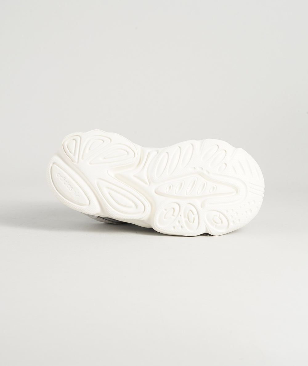 
                  
                    ADIDAS OZWEEGO
                  
                