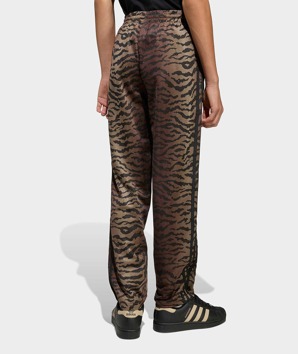 
                  
                    ADIDAS FIREBIRD TP AOP
                  
                