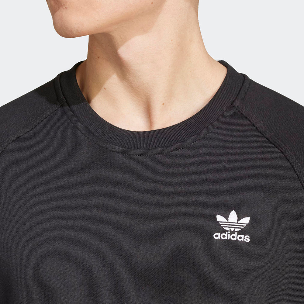
                  
                    ADIDAS ESS CREW
                  
                