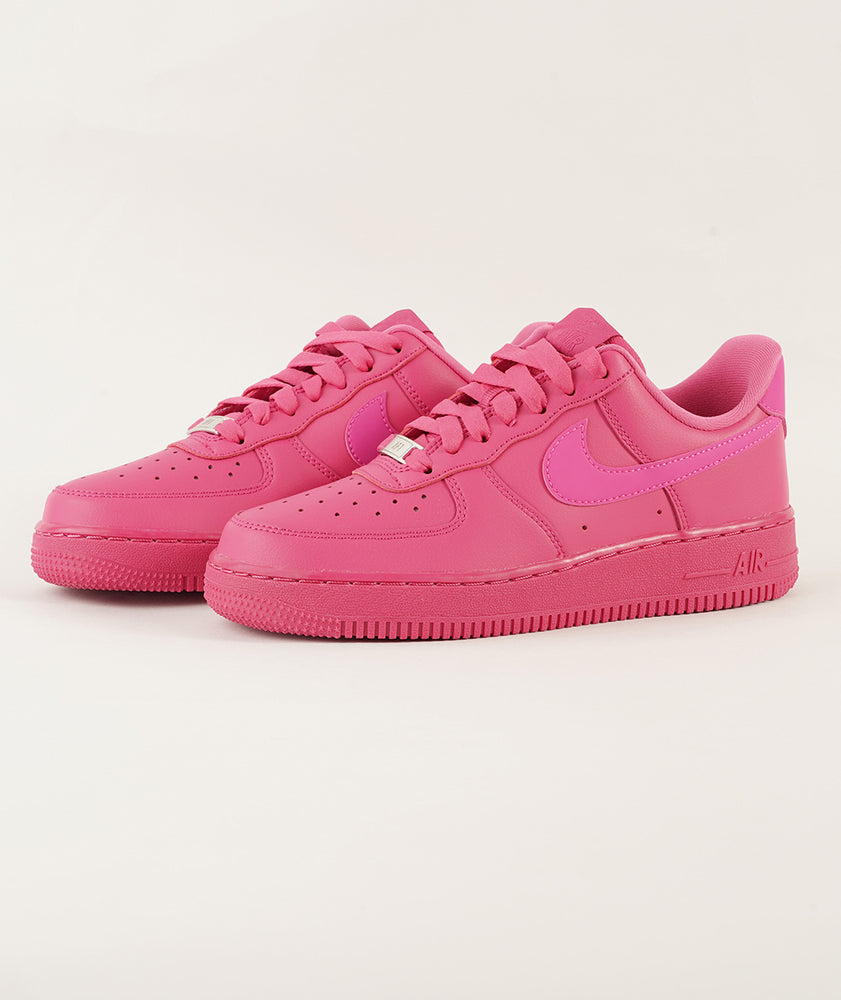 
                  
                    NIKE AF1
                  
                