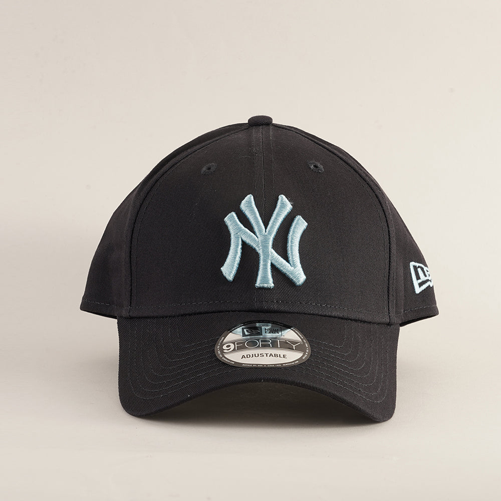 
                  
                    NEW ERA NEW YORK
                  
                