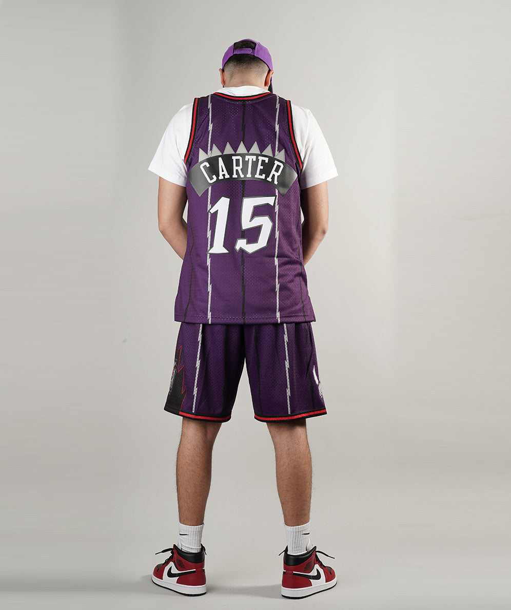 
                  
                    MITCHELL & NESS COMPLETO TORONTO RAPTORS
                  
                