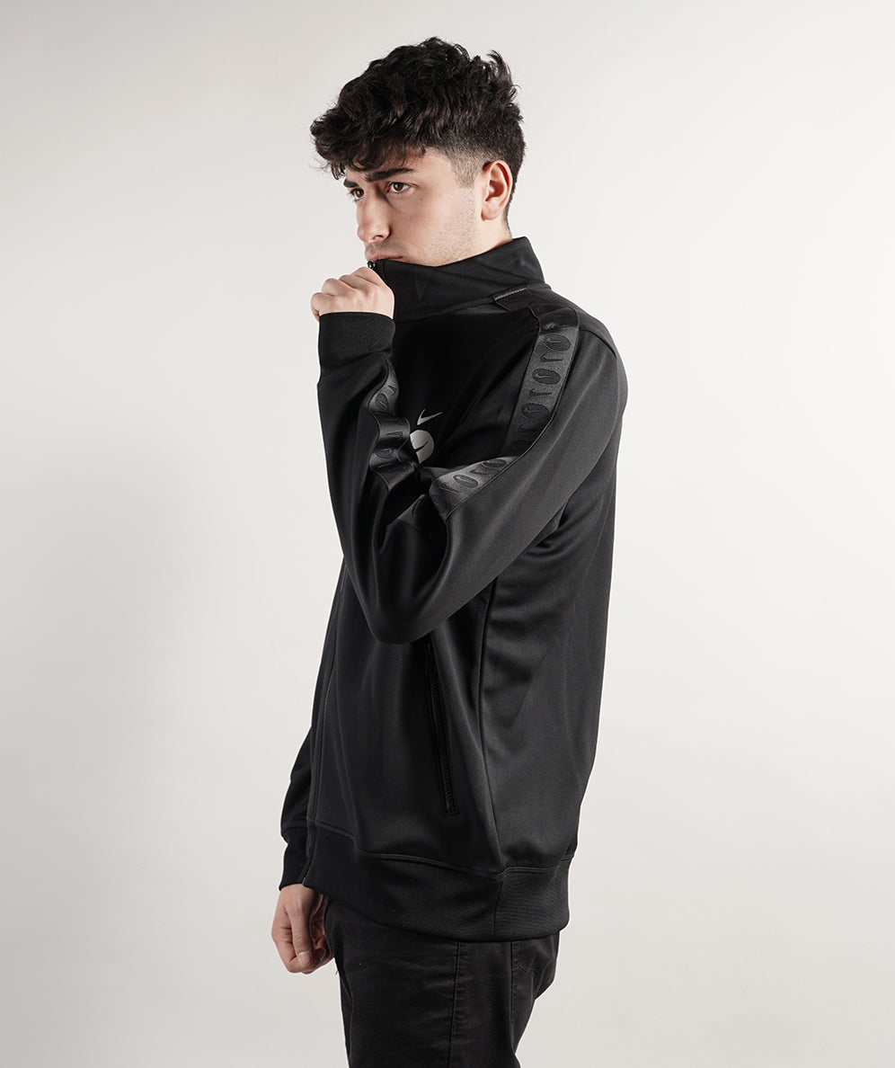 
                  
                    NIKE SPORTWEAR SWOOSH LEAGUE
                  
                