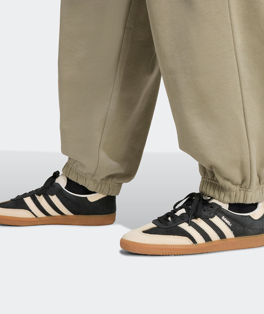 
                  
                    ADIDAS ESS LIN PANT
                  
                