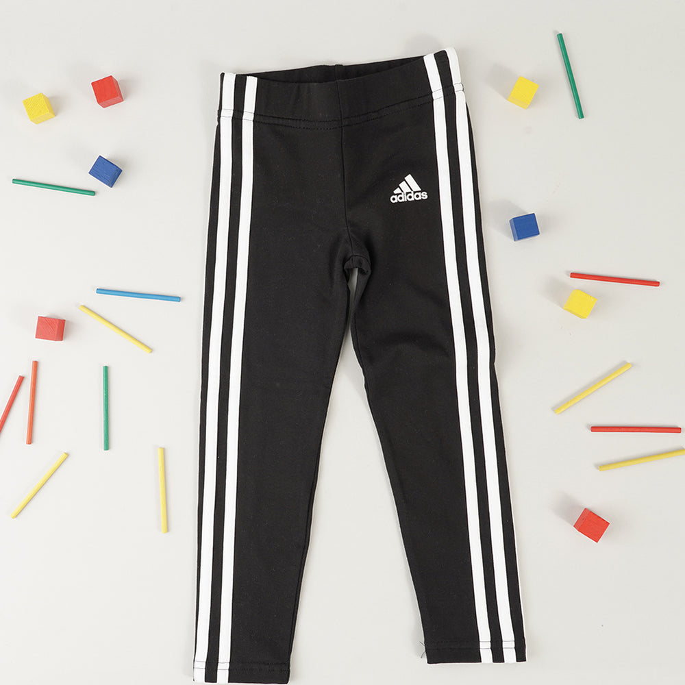 
                  
                    ADIDAS ADICOLOR ESSENTIALS FLEECE
                  
                