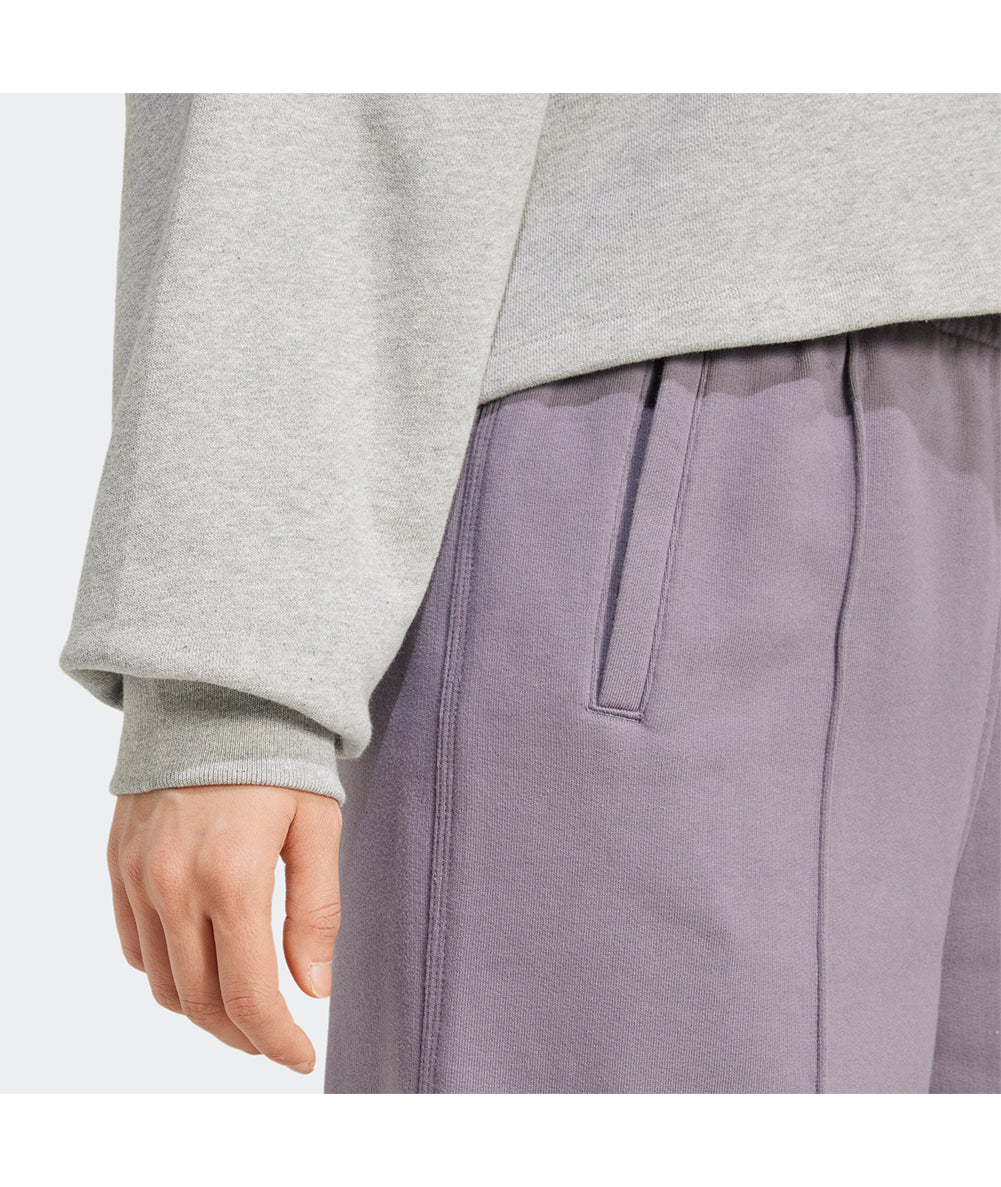 
                  
                    ADIDAS ESS SWEATSHIRT
                  
                