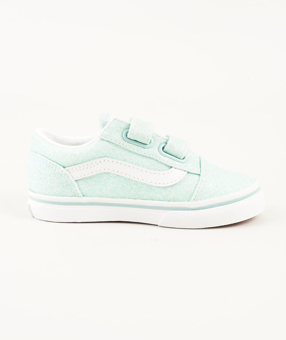 
                  
                    VANS OLD SKOOL
                  
                