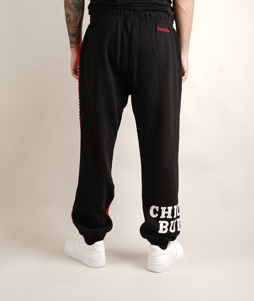 
                  
                    MITCHELL & NESS CHICAGO 23
                  
                