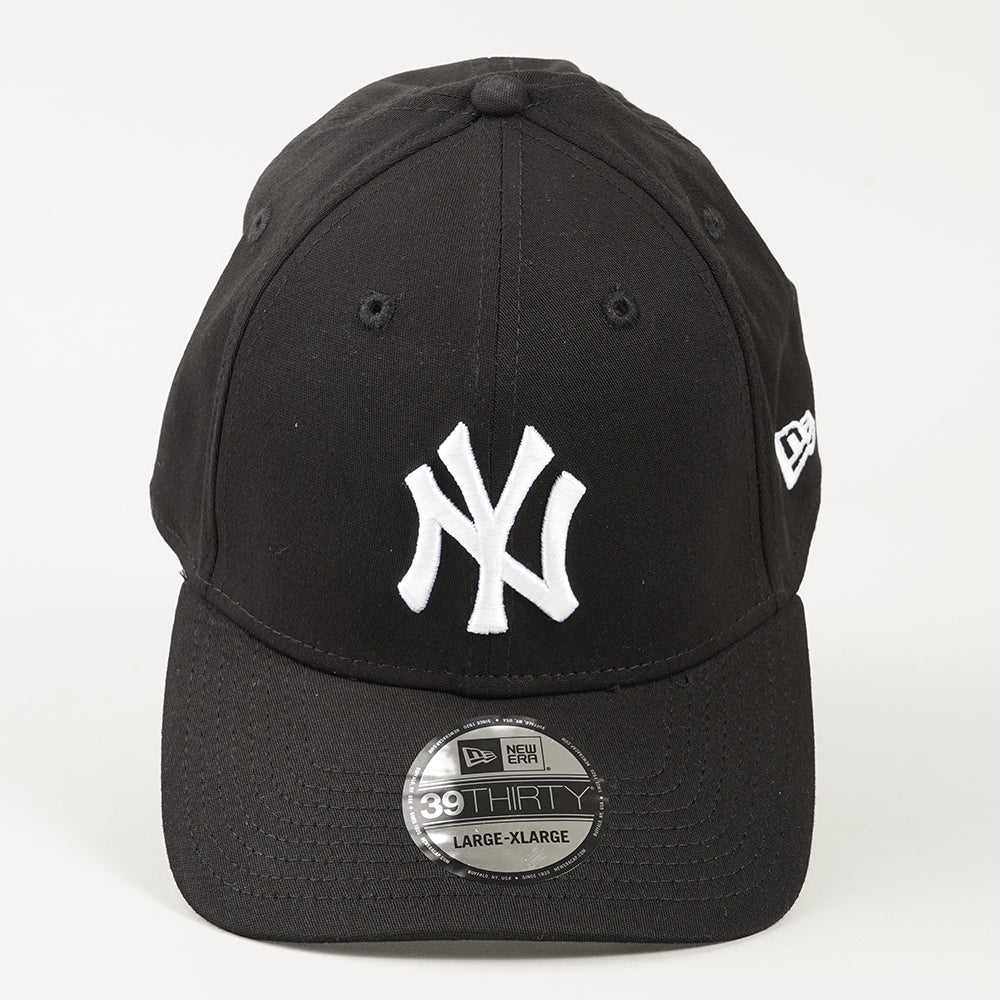 
                  
                    NEW ERA BERRETTO
                  
                