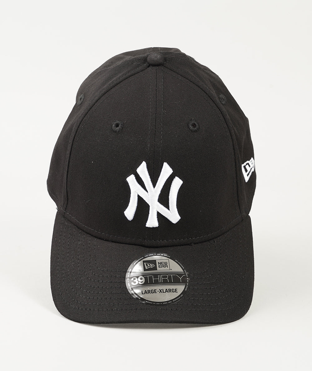 
                  
                    NEW ERA BERRETTO
                  
                