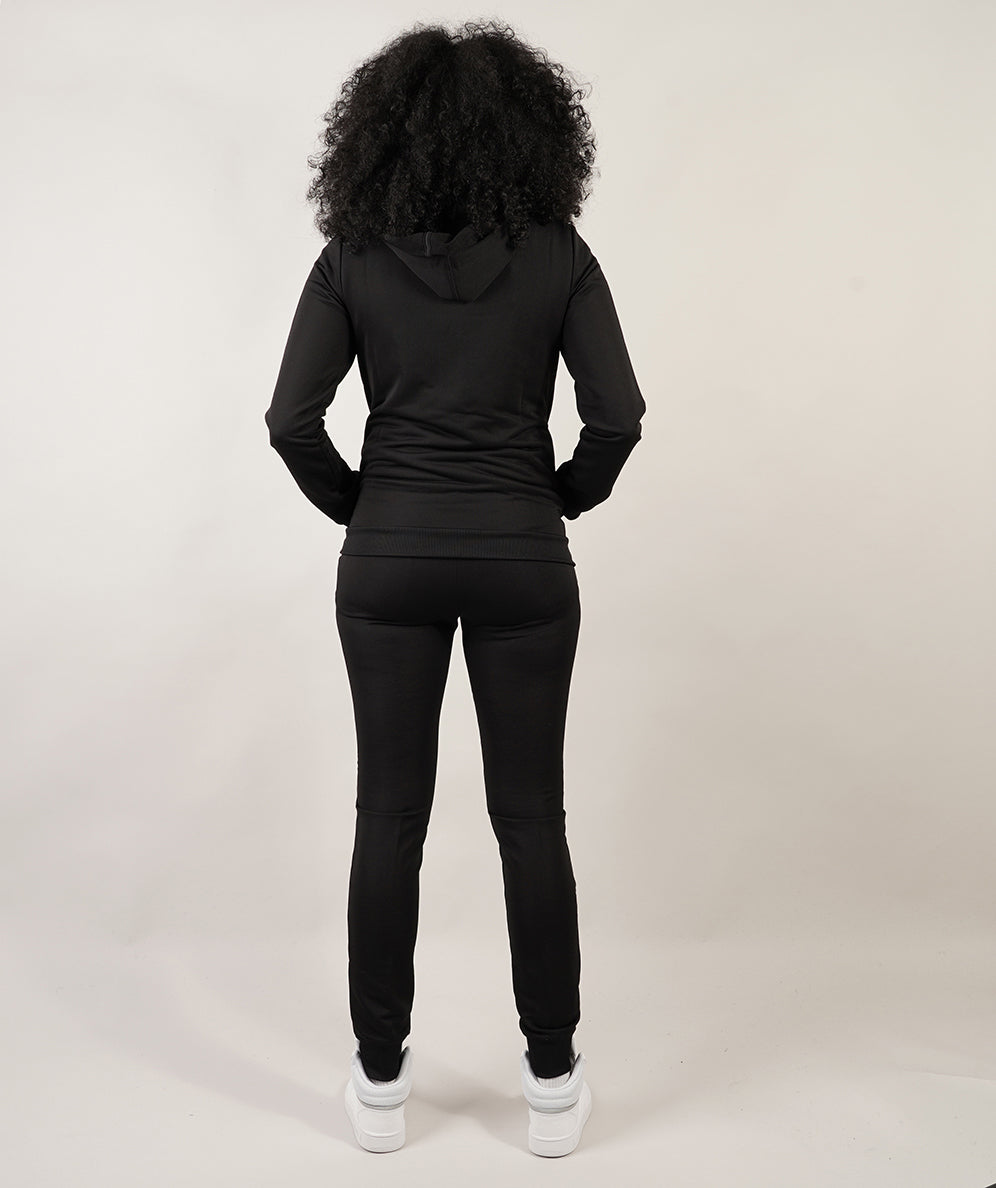 
                  
                    ADIDAS AEROREADY ESSENTIALS
                  
                