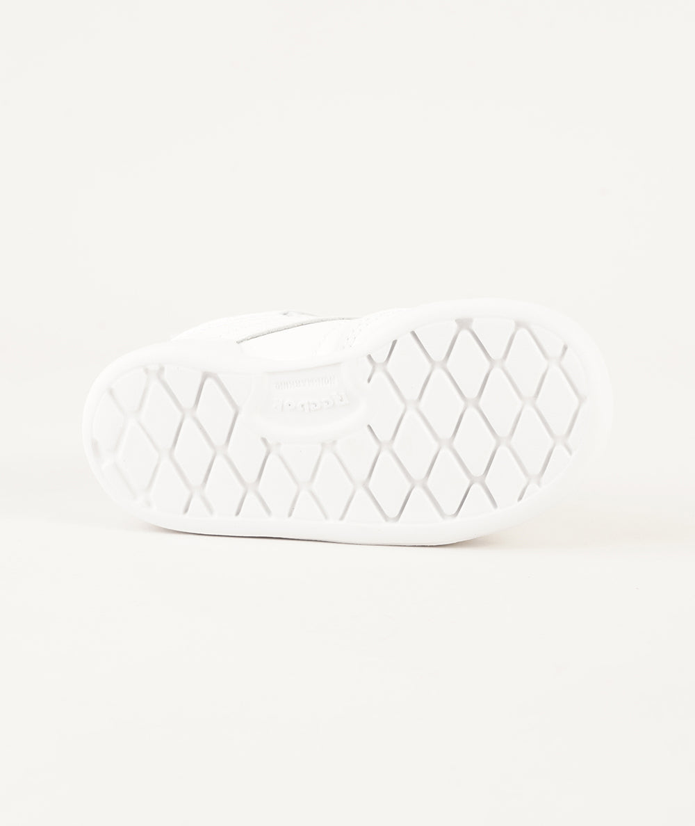 
                  
                    REEBOK CLUB C 2V
                  
                