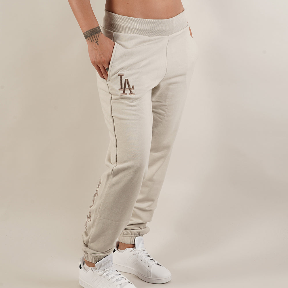 
                  
                    NEW ERA JOGGERS LA
                  
                