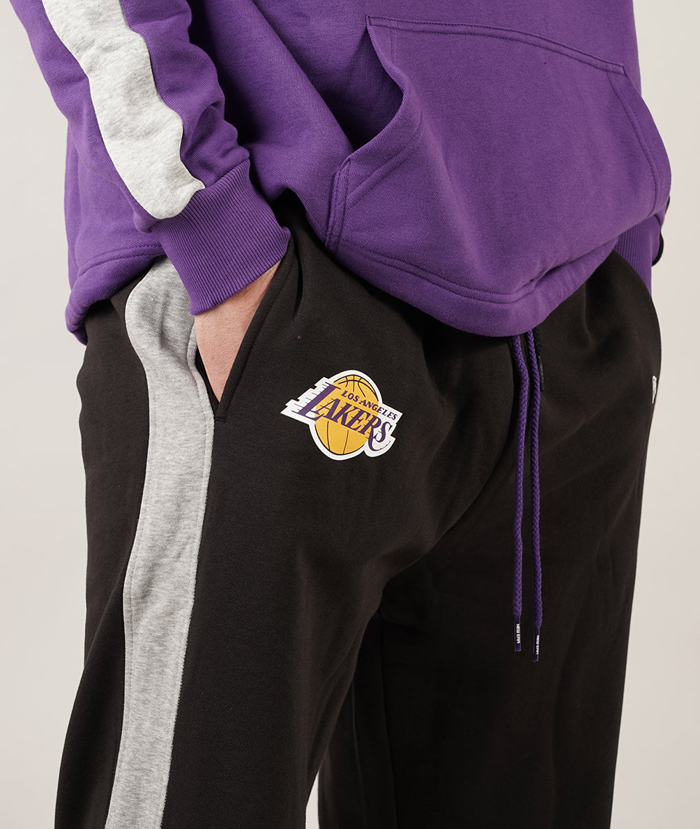 
                  
                    NEW ERA Jogger LA Lakers NBA
                  
                
