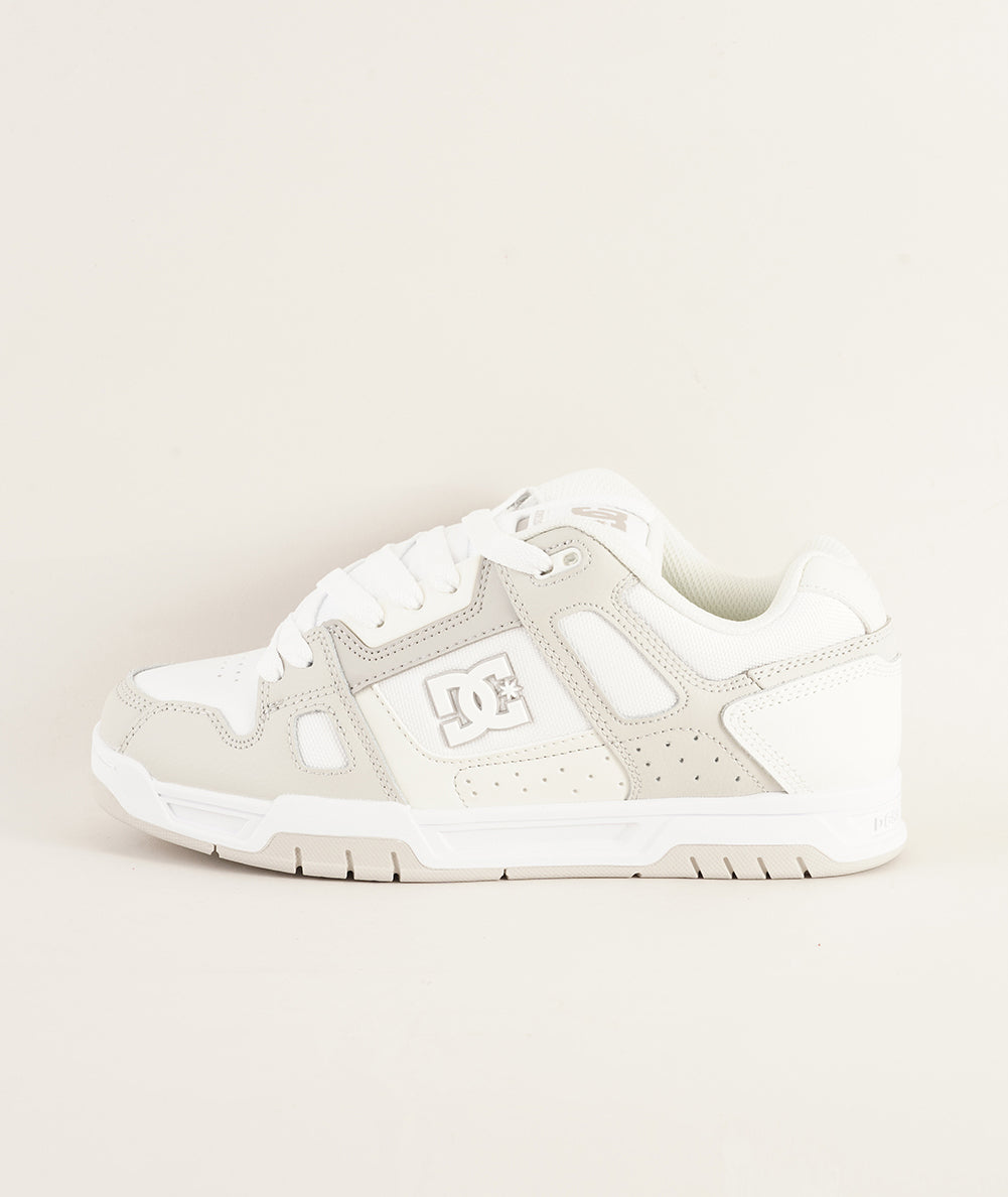 
                  
                    DCSHOECOUSA COURT GRAFFIK
                  
                