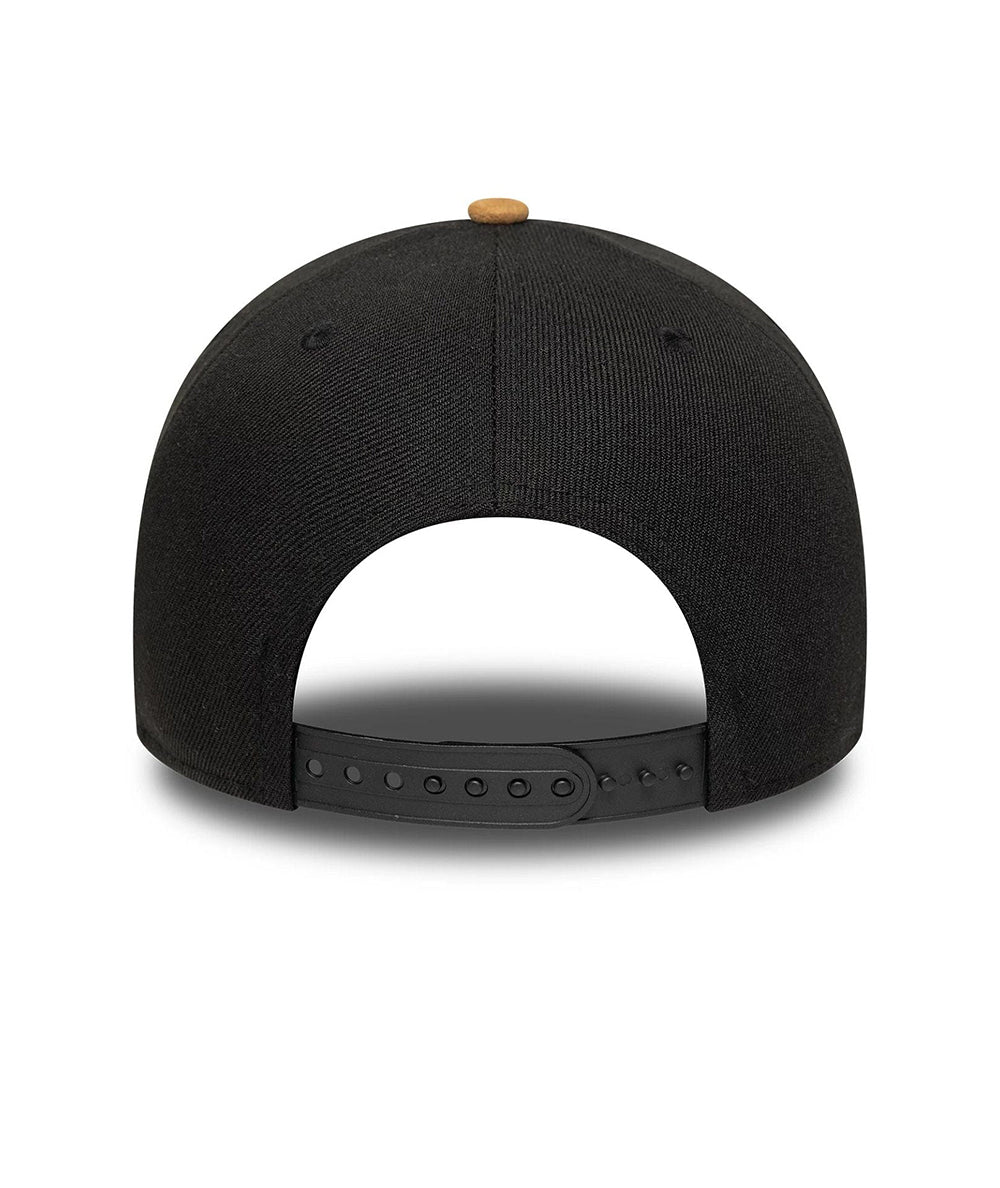 
                  
                    NEW ERA SUEDE VISOR
                  
                