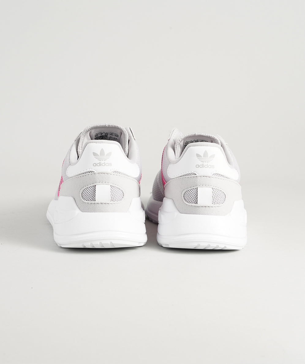 
                  
                    ADIDAS LA TRAINER LITE
                  
                