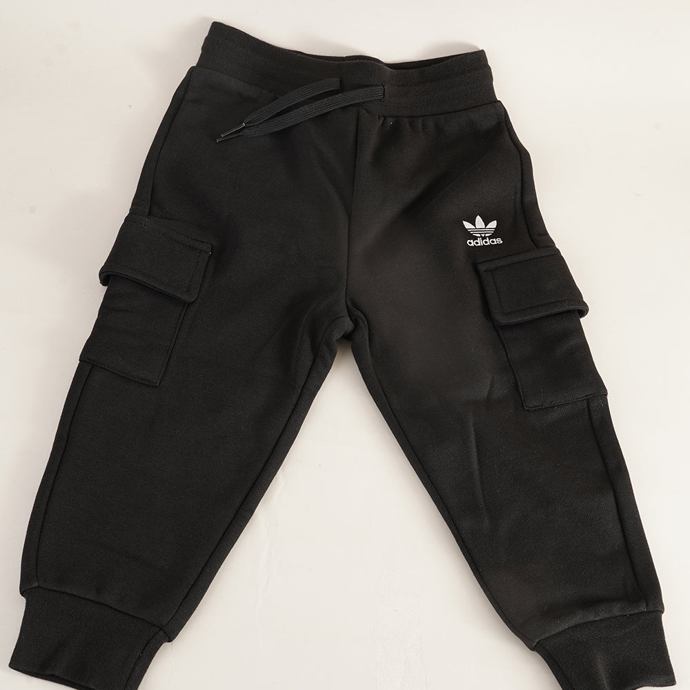 
                  
                    ADIDAS HOODIE SET
                  
                
