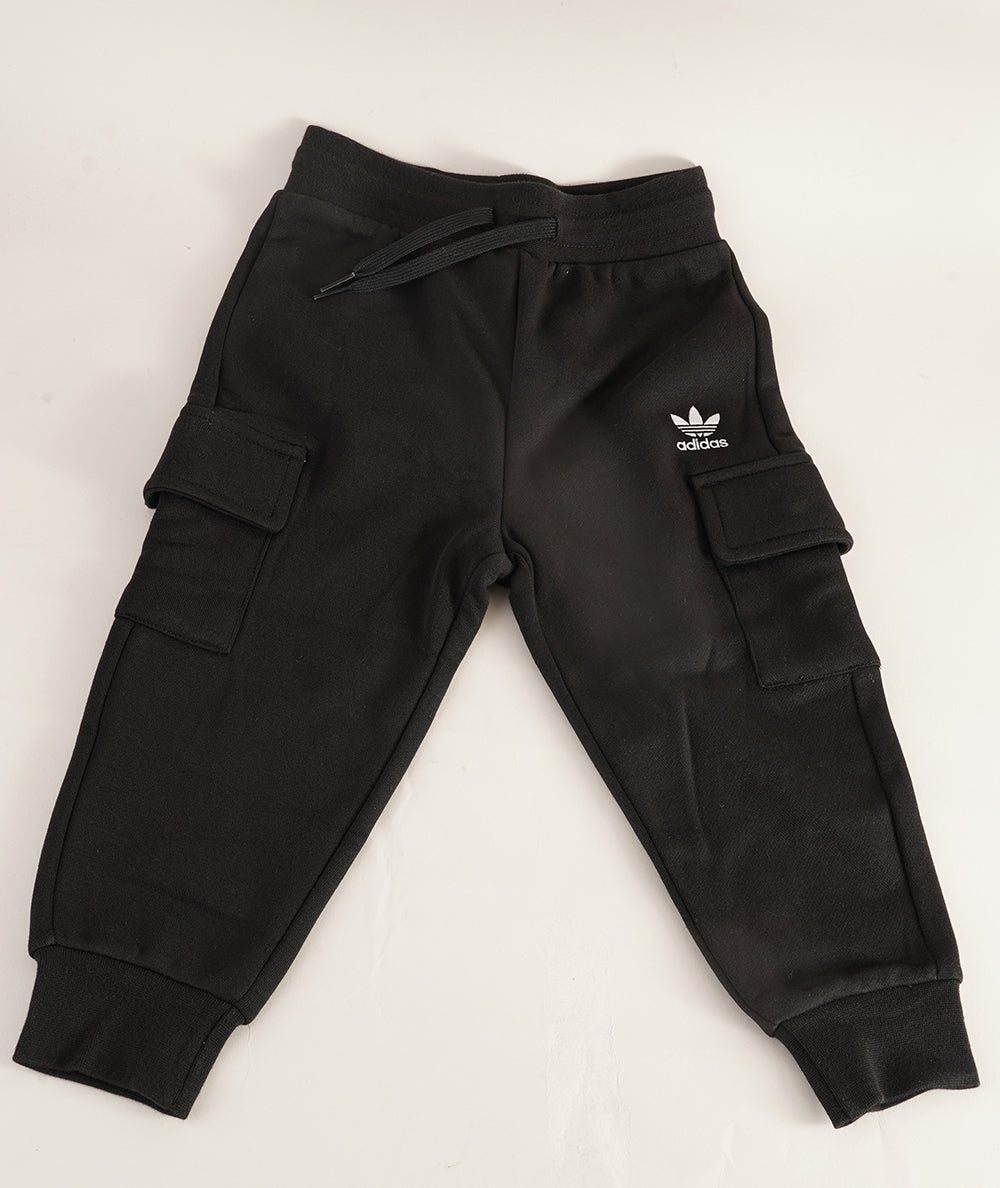 
                  
                    ADIDAS HOODIE SET
                  
                