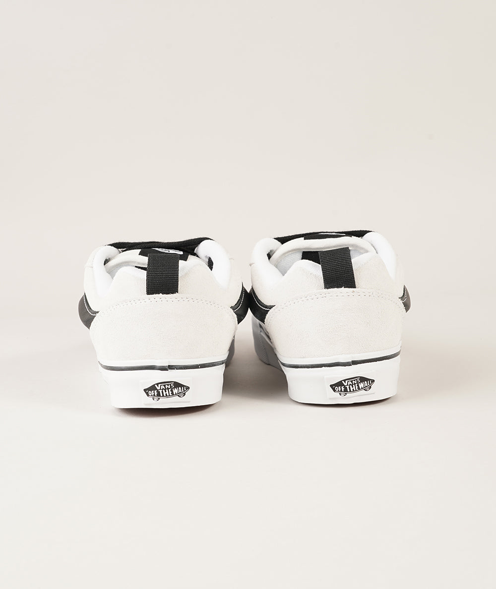 
                  
                    VANS KNU SKOOL
                  
                