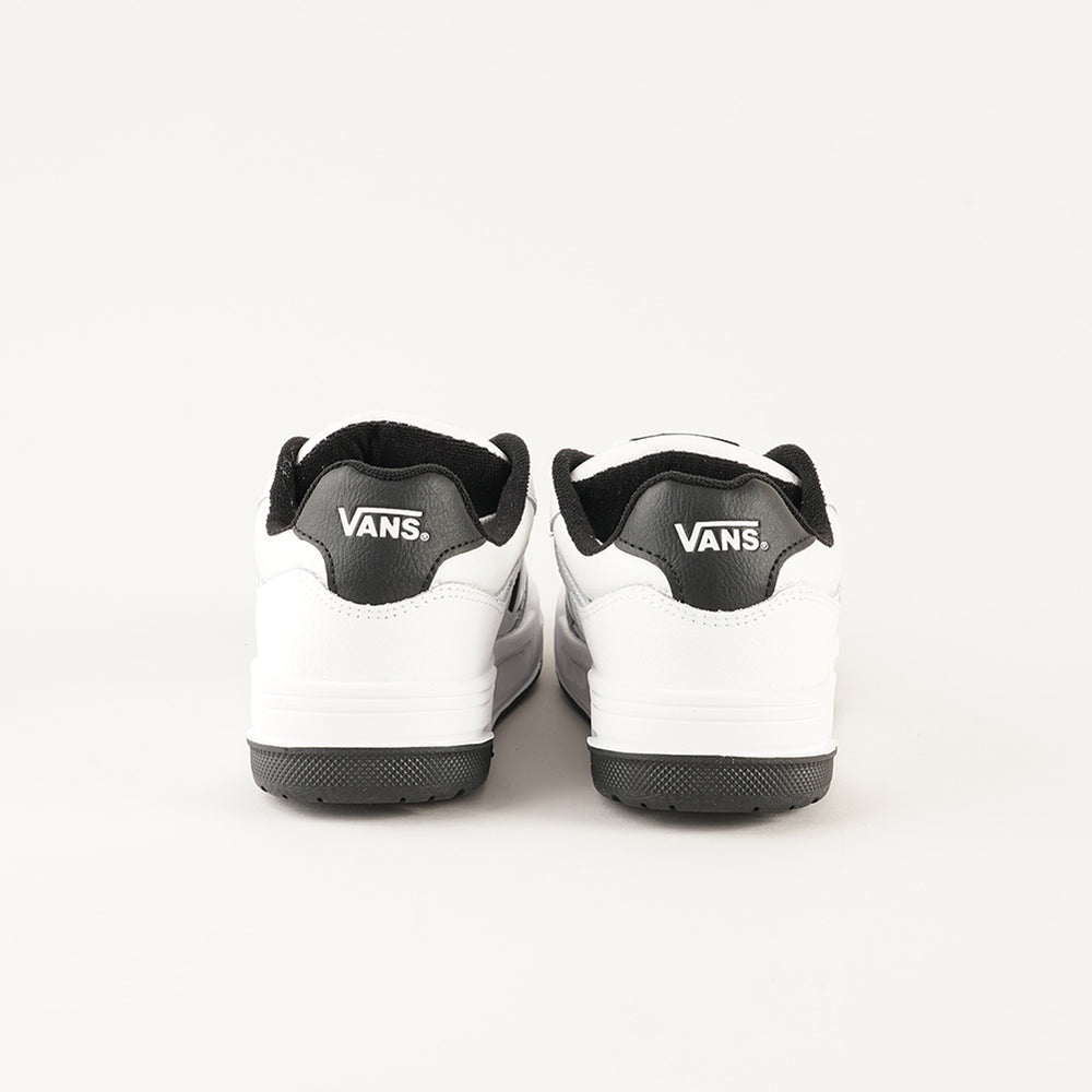 
                  
                    VANS UPLAND
                  
                