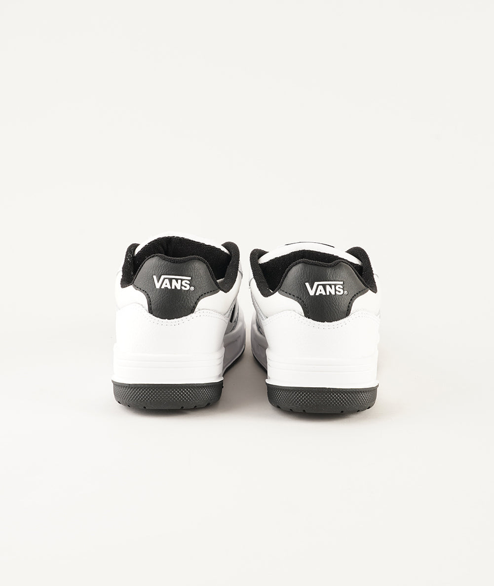
                  
                    VANS UPLAND
                  
                