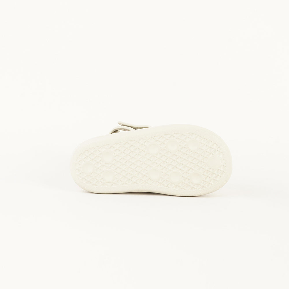 
                  
                    ADIDAS ADILETTE
                  
                