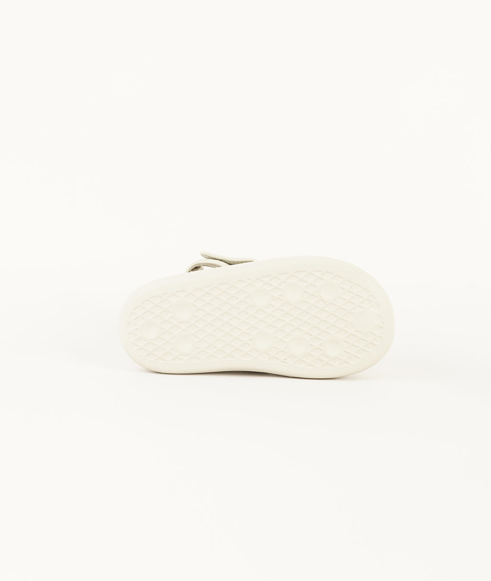 
                  
                    ADIDAS ADILETTE
                  
                