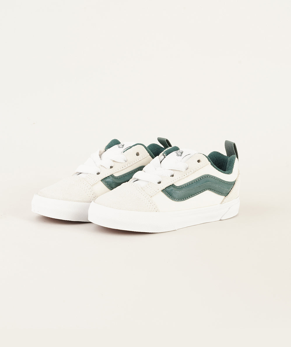 
                  
                    VANS KNU SKOOL ELASTIC LACE
                  
                