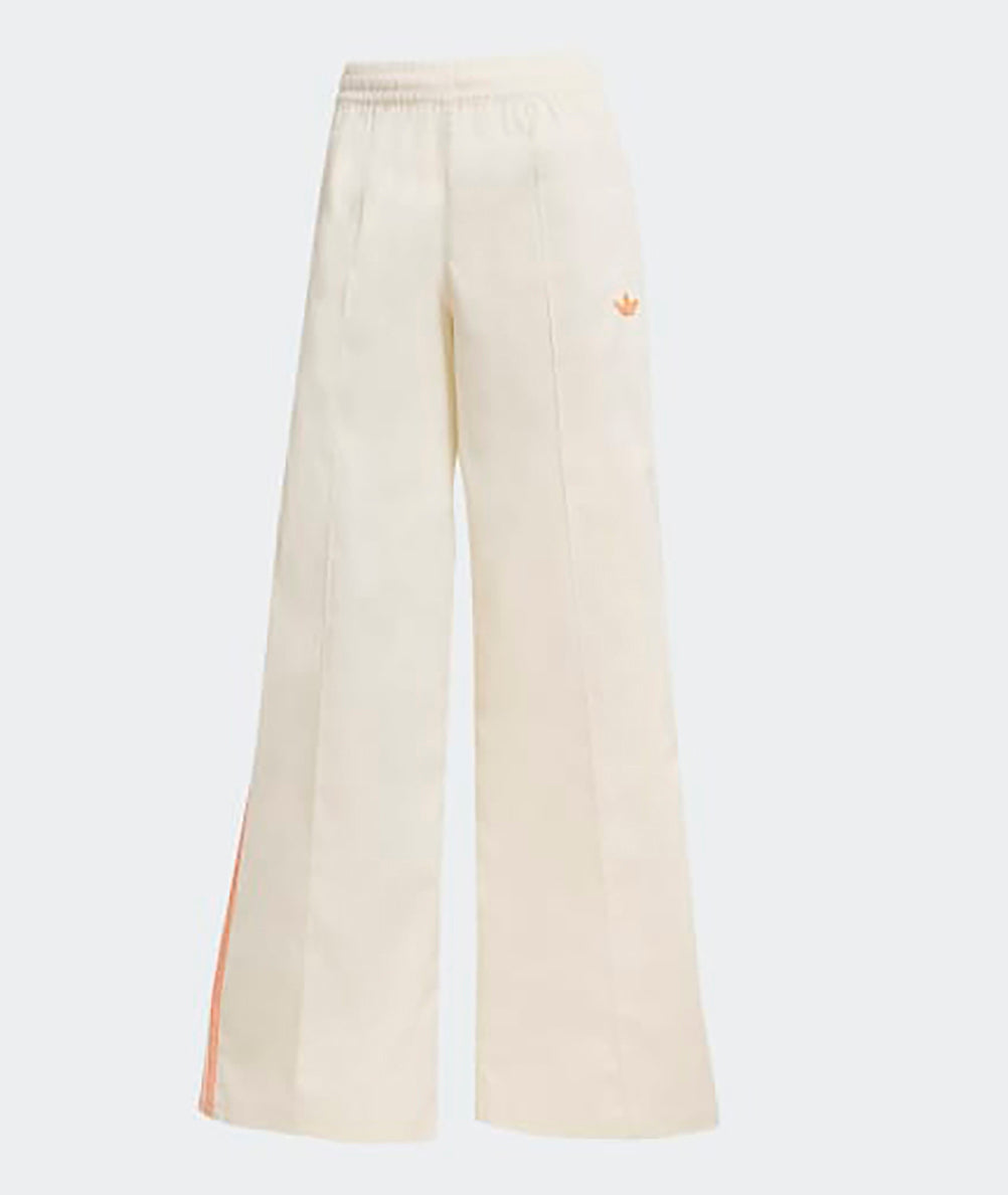 
                  
                    ADIDAS WIDE LEG  PANT
                  
                