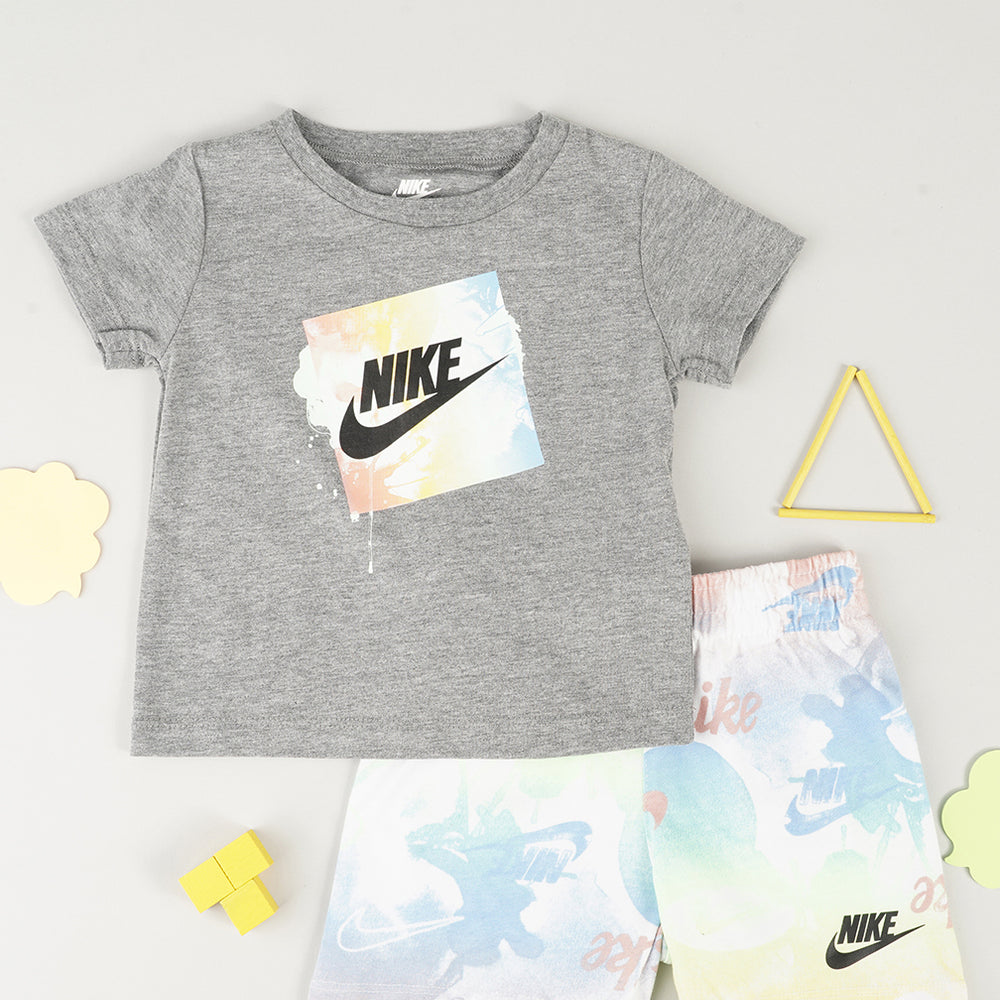 
                  
                    NIKE JUMPMAN CLASSICS
                  
                