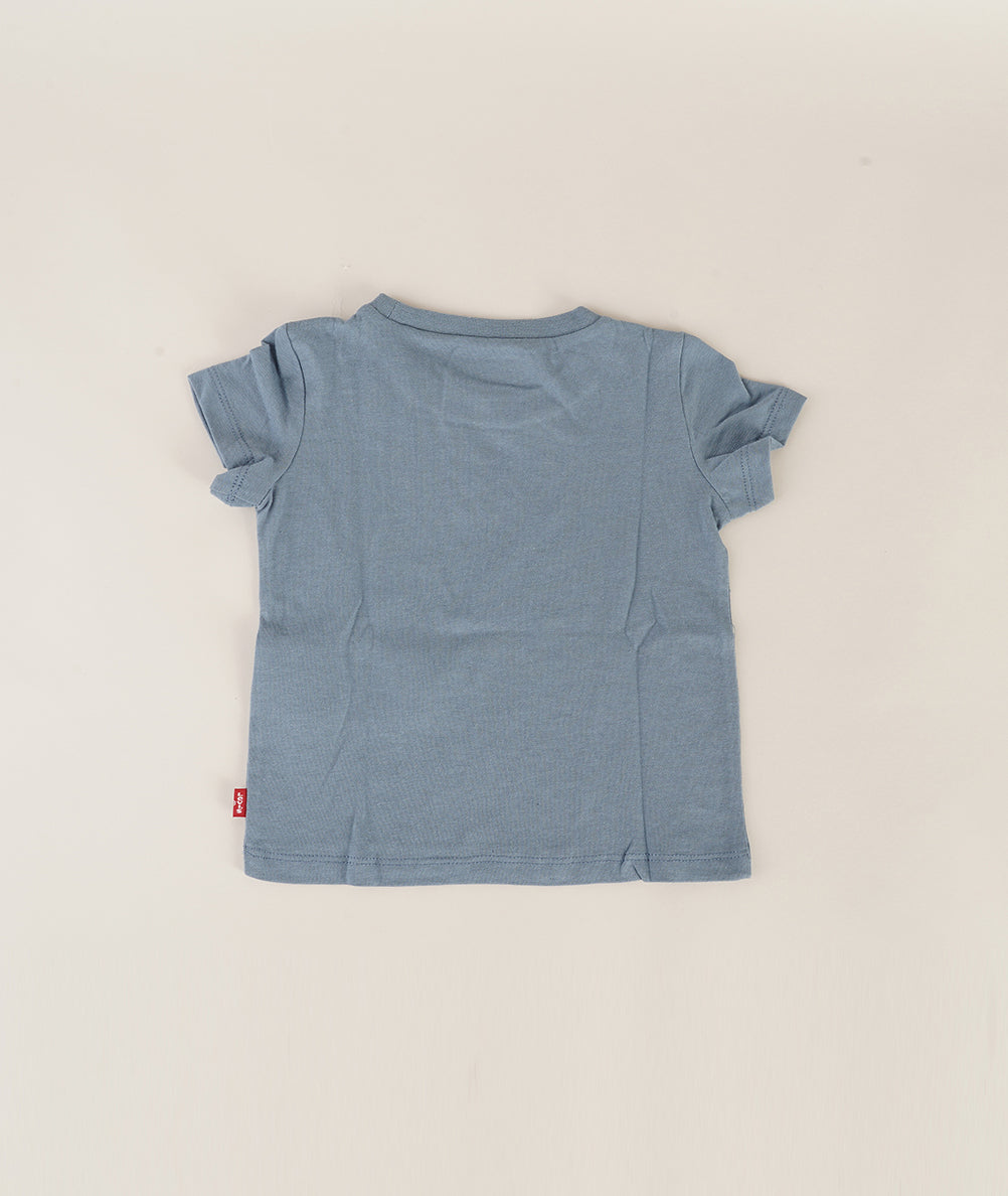 
                  
                    LEVI'S T-SHIRT LOGO
                  
                