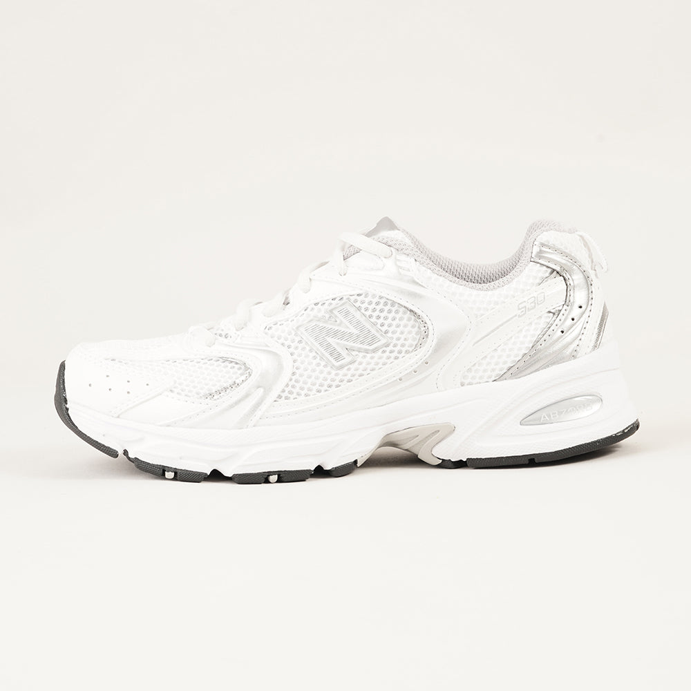 
                  
                    NEW BALANCE NEW BALANCE 530
                  
                