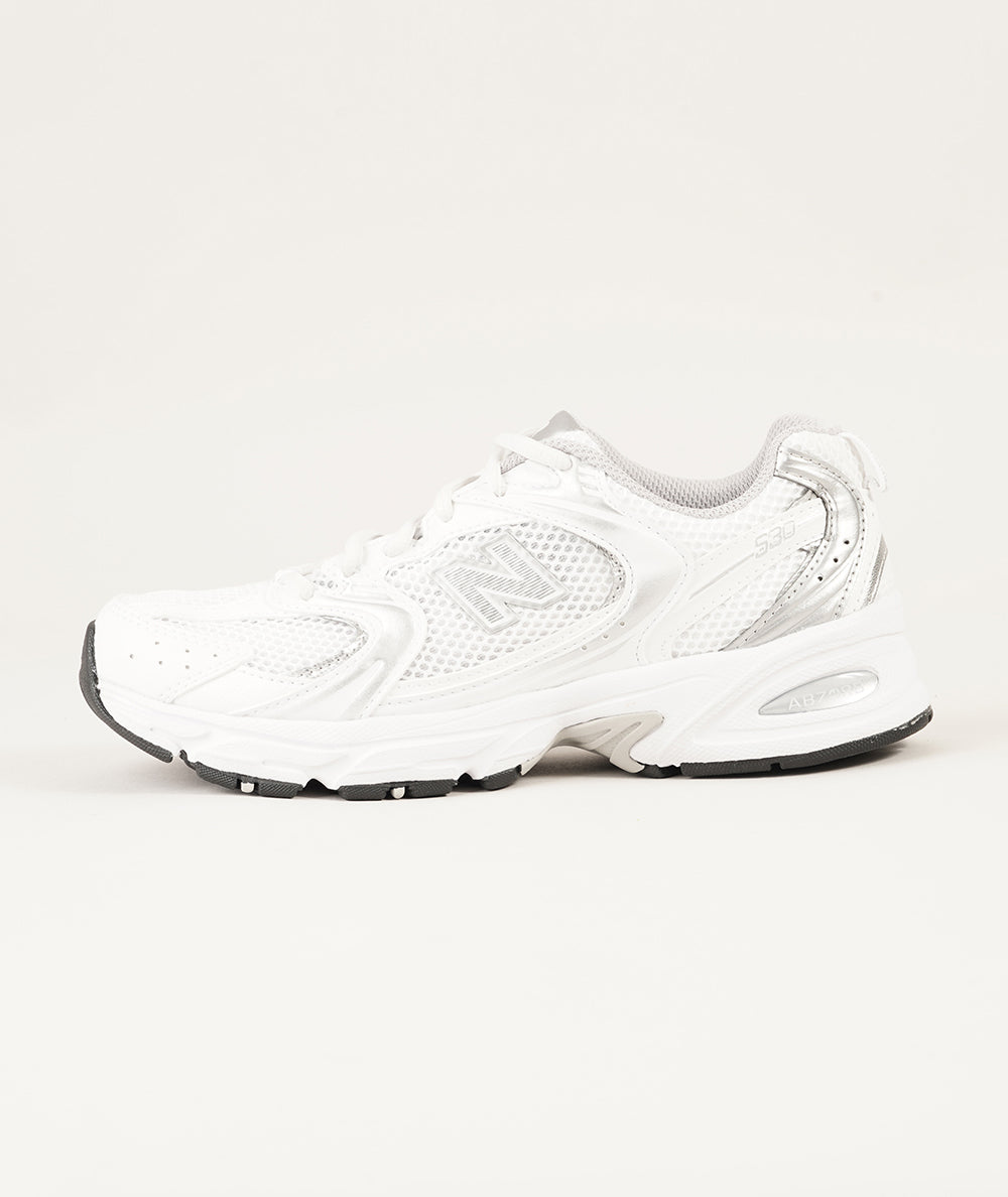 
                  
                    NEW BALANCE NEW BALANCE 530
                  
                
