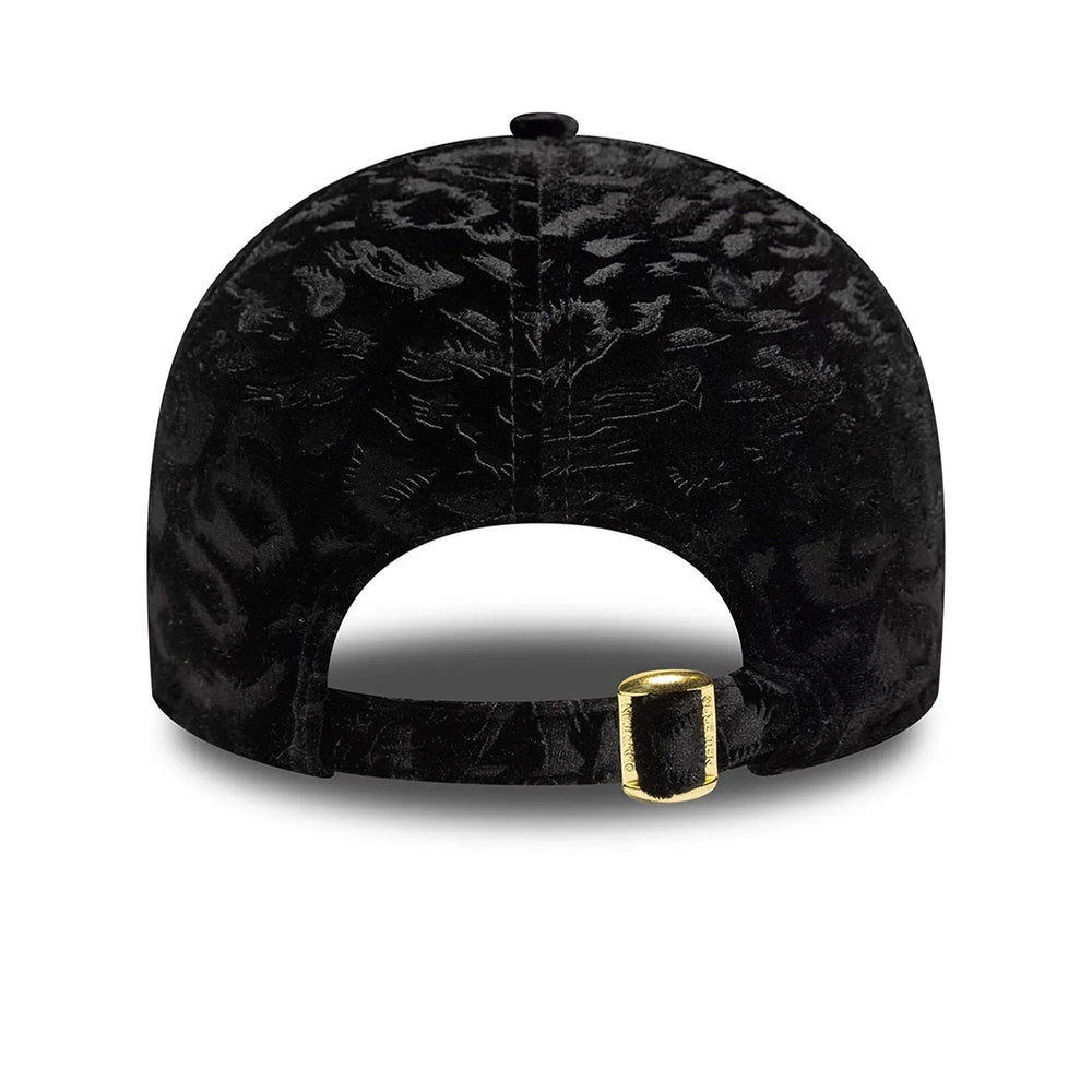 
                  
                    NEW ERA WMNS LEO
                  
                
