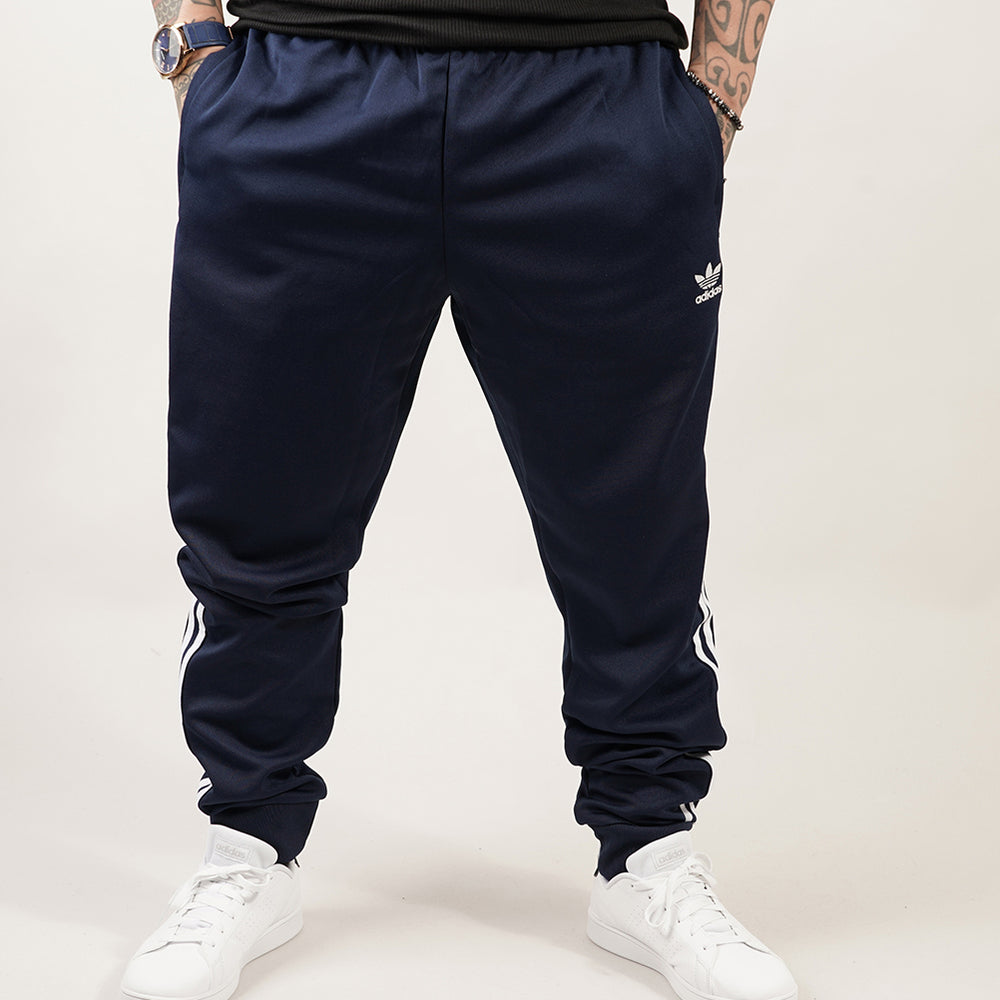 
                  
                    ADIDAS ADICOLOR CLASSICS
                  
                