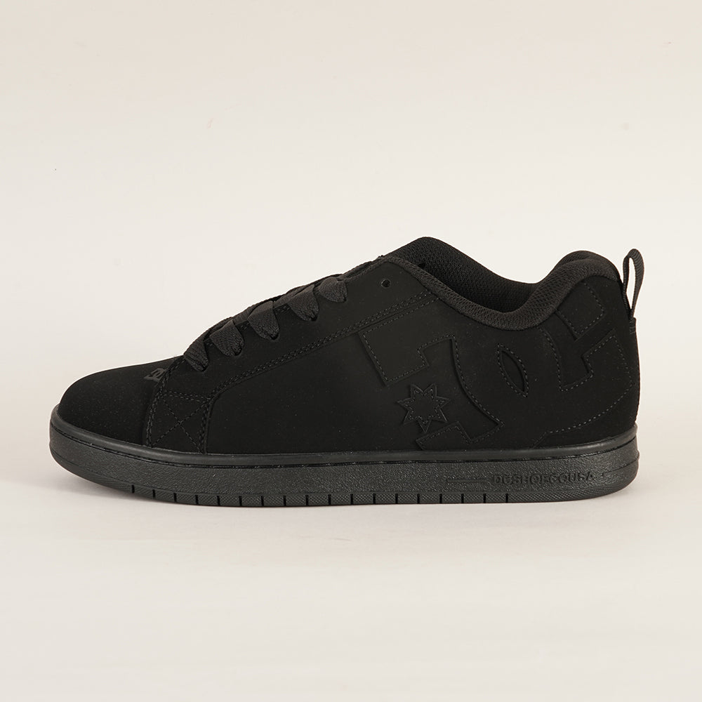 
                  
                    DCSHOECOUSA COURT GRAFFIK
                  
                