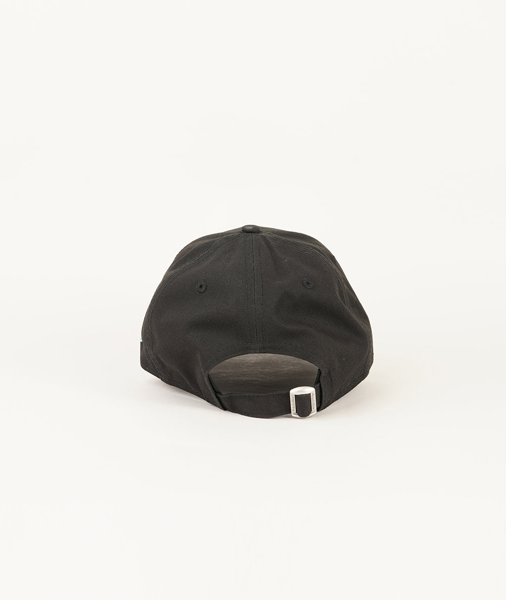 
                  
                    NEW ERA ACCESSORI
                  
                