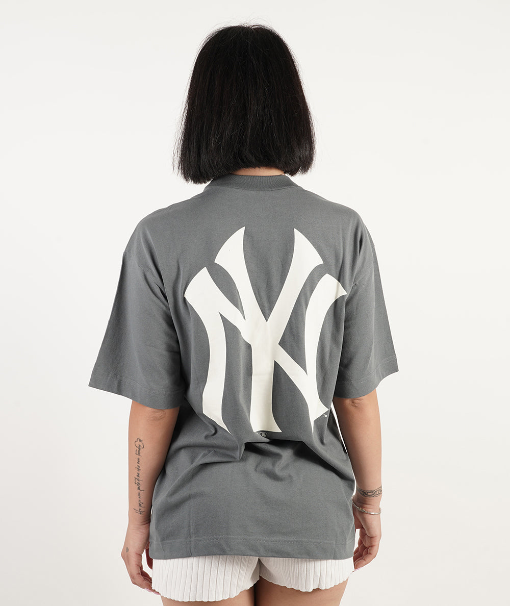 
                  
                    47 BRAND T-SHIRT
                  
                