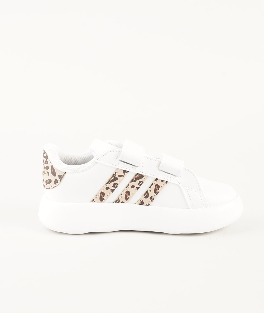 
                  
                    ADIDAS GRAND COURT
                  
                