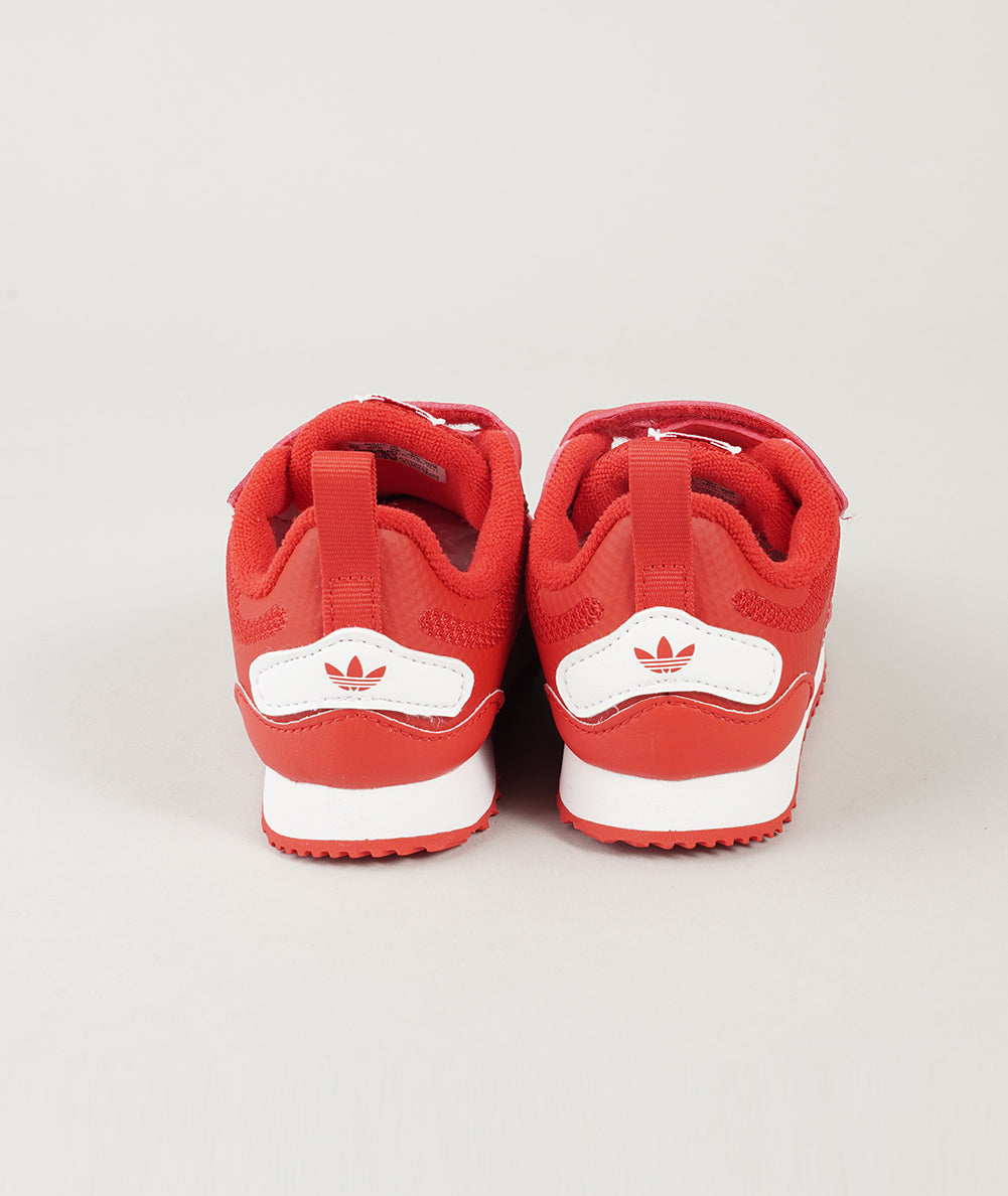 
                  
                    ADIDAS ZX 700HD
                  
                