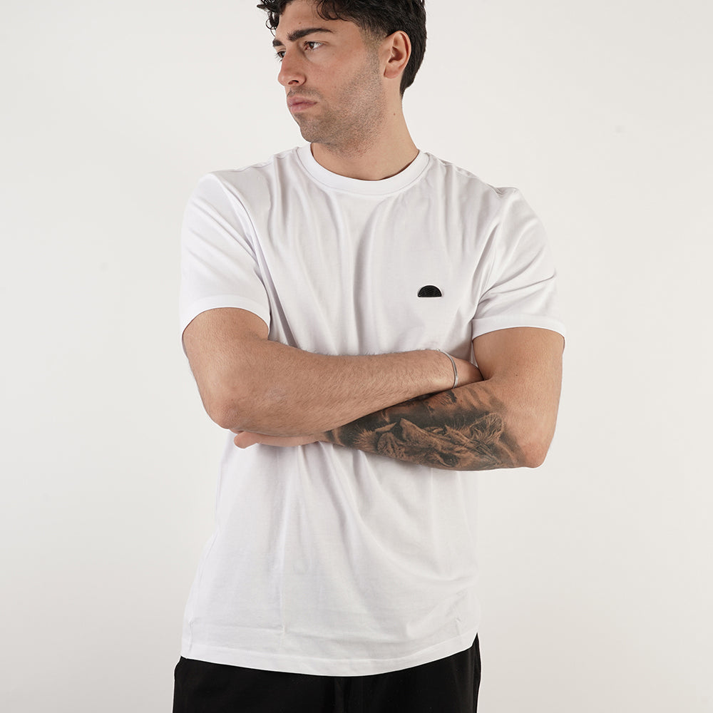 
                  
                    ELLESSE ELLESSE
                  
                