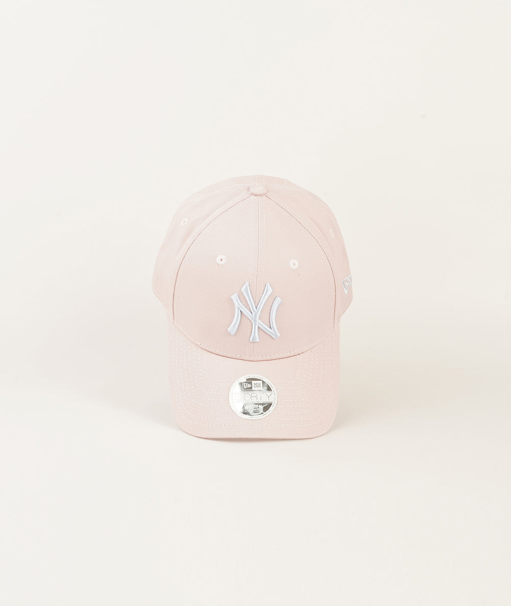 
                  
                    NEW ERA ACCESSORI
                  
                