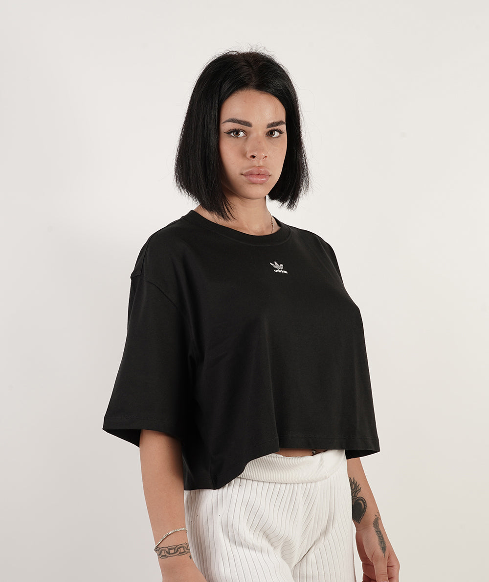 
                  
                    ADIDAS CROP
                  
                