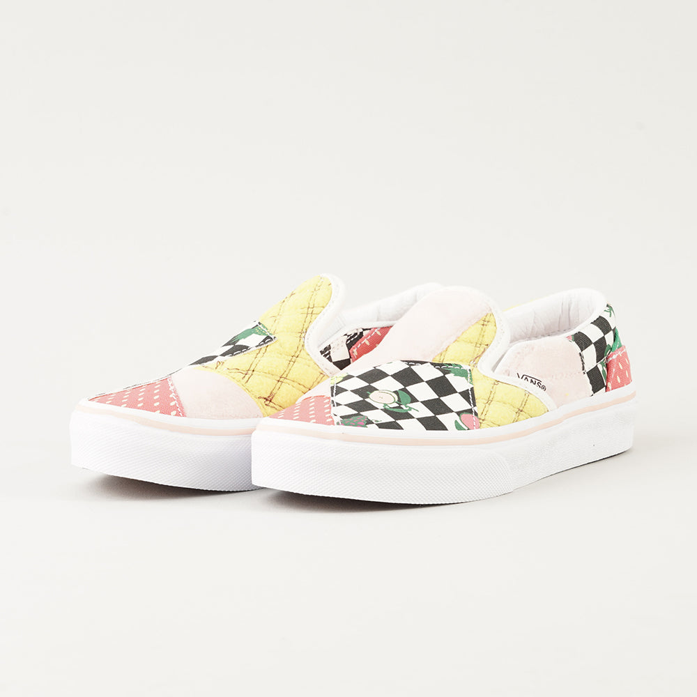 
                  
                    VANS CLASSIC SLIP-O
                  
                