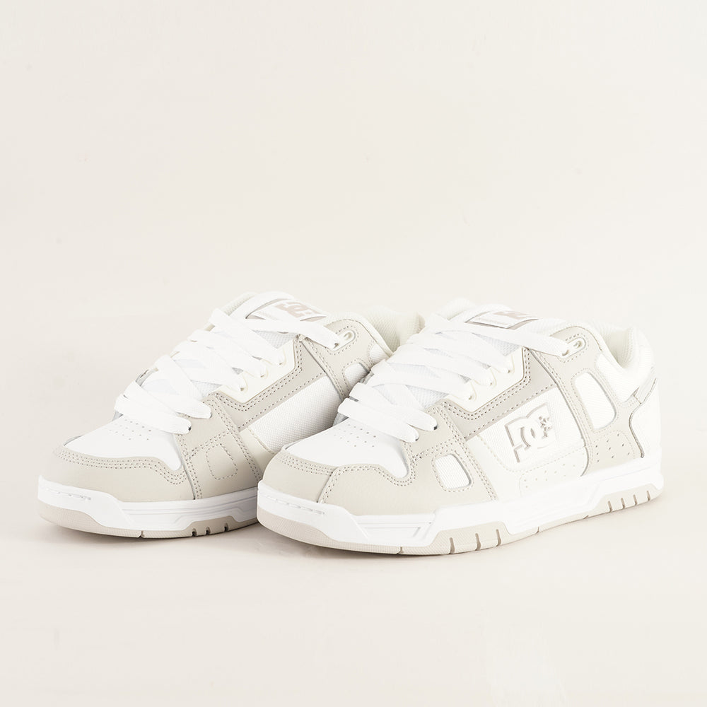 
                  
                    DCSHOECOUSA COURT GRAFFIK
                  
                