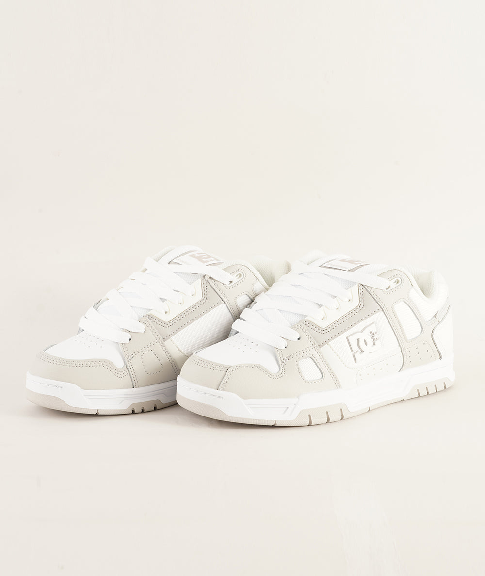 
                  
                    DCSHOECOUSA COURT GRAFFIK
                  
                
