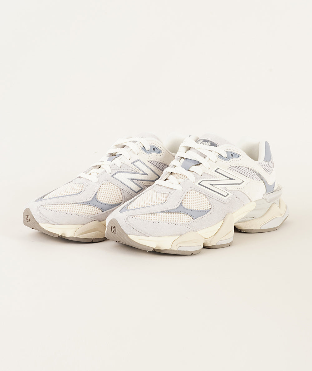 
                  
                    NEW BALANCE 9060
                  
                
